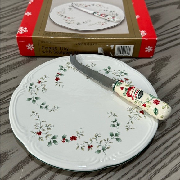 Vintage Pfaltzgraff Winter Berry Cheese Tray and Knife - Picture 3 of 6